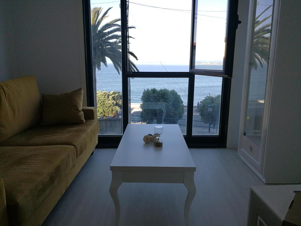 Apartamento En La Playa Appartamento Ribeira Esterno foto