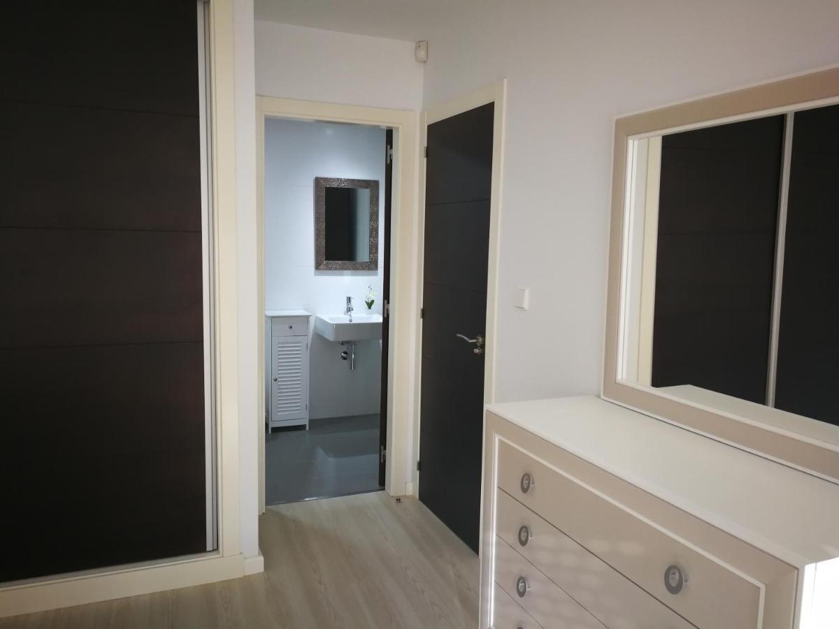 Apartamento En La Playa Appartamento Ribeira Esterno foto